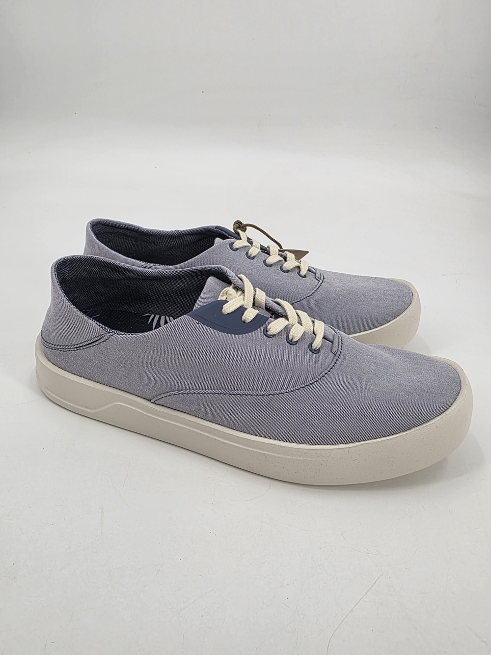 OluKai Men's Tradewind Sneaker Size 10 NWOB